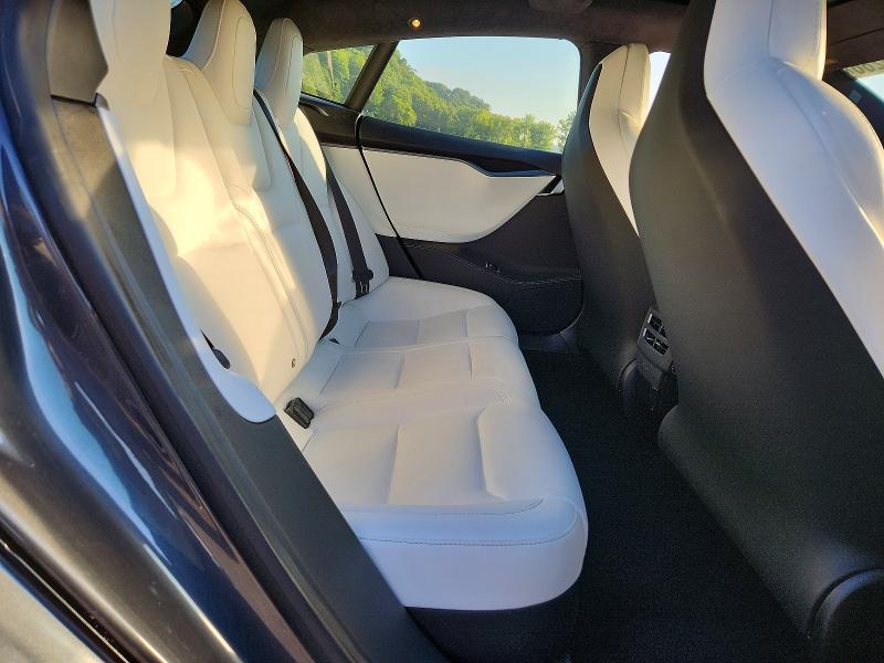 2018 Tesla Model S მანქანა იყიდება აუქციონზე, vin: 5YJSA1E23JF282952, აუქციონის ნომერი: 65183286