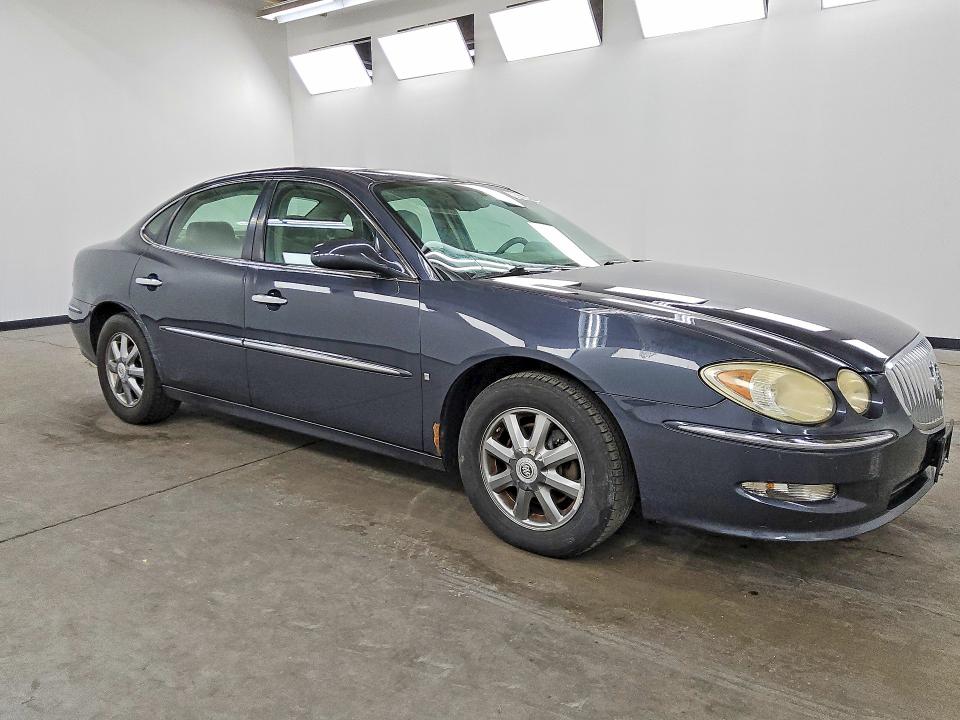 60733516 :رقم المزاد ، 2G4WD582681173549 vin ، 2008 Buick Lacrosse مزاد بيع