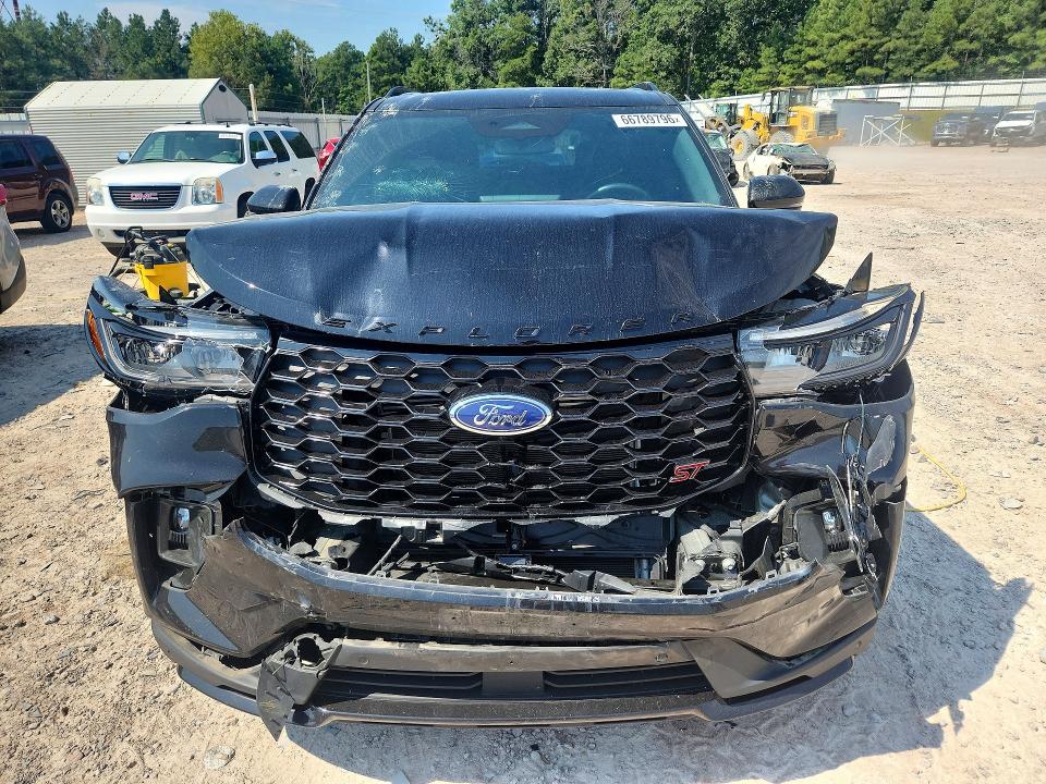 Продажа на аукционе авто 2025 Ford Explorer, vin: 1FMWK8GC7SGB73393, номер лота: 66789796