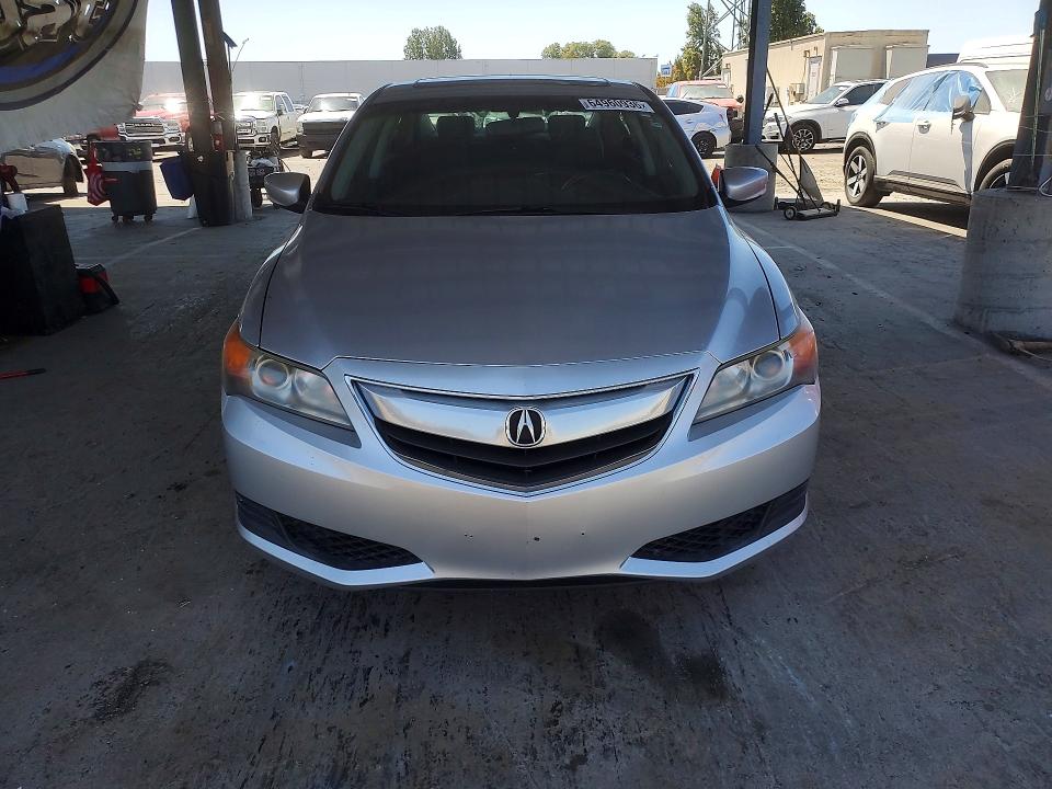 64960936 :رقم المزاد ، 19VDE1F31FE002570 vin ، 2015 Acura Ilx مزاد بيع