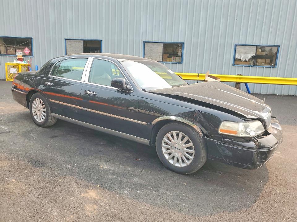 Продаж на аукціоні авто 2003 Lincoln Town Car, vin: 1LNHM81W73Y658439, номер лоту: 64231006