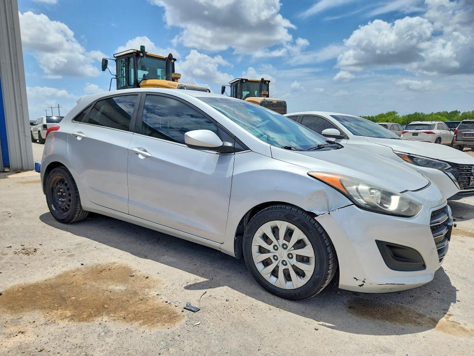 Продажа на аукционе авто 2017 Hyundai Elantra Gt, vin: KMHD35LH1HU368758, номер лота: 64017566