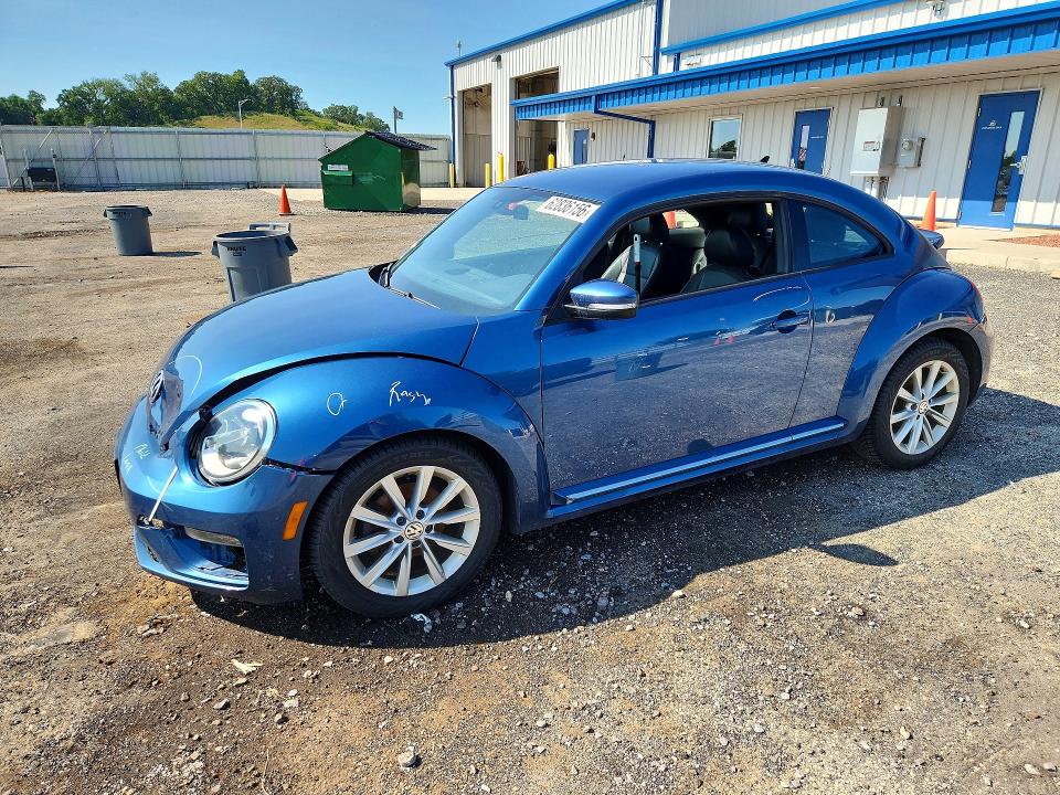 Auction sale of the 2018 Volkswagen Beetle, vin: 3VWFD7AT1JM727739, lot number: 62836156