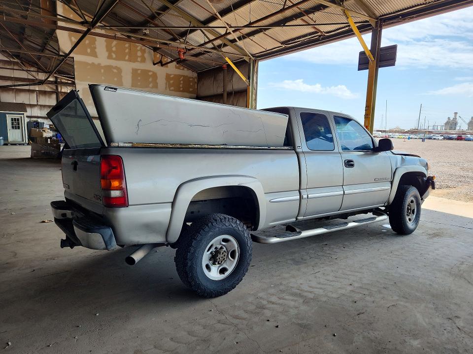 63264286 :رقم المزاد ، 1GTHC29U52E134908 vin ، 2002 Gmc Sierra مزاد بيع