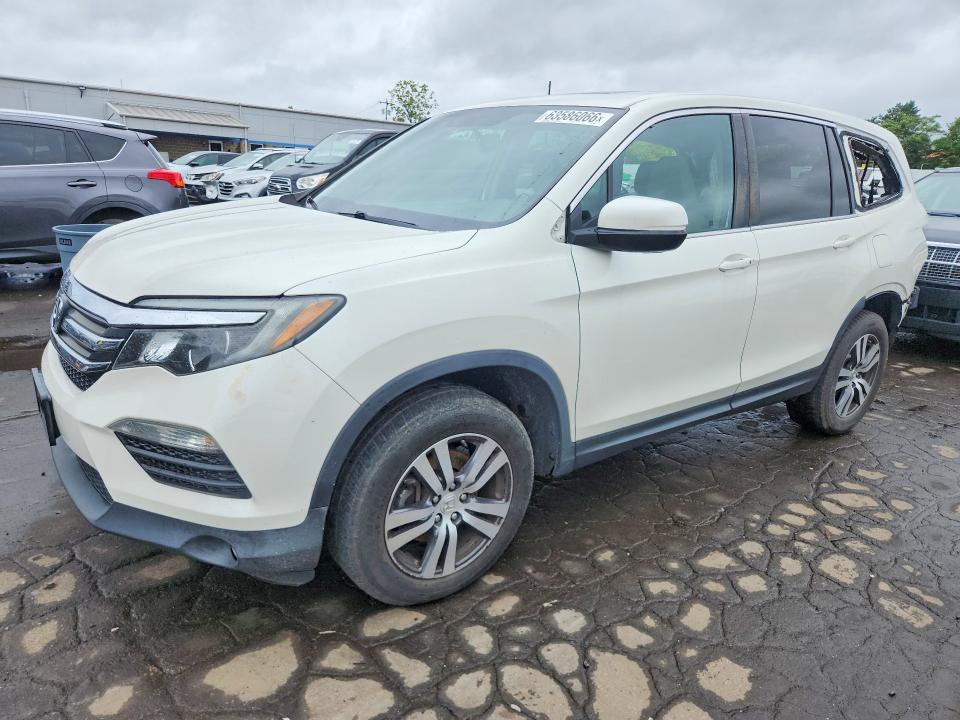 63586066 :رقم المزاد ، 5FNYF6H59GB108522 vin ، 2016 Honda Pilot مزاد بيع