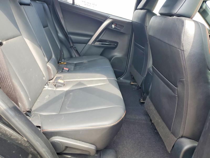 63966166 :رقم المزاد ، JTMJFREV0GJ077192 vin ، 2016 Toyota Rav4 مزاد بيع