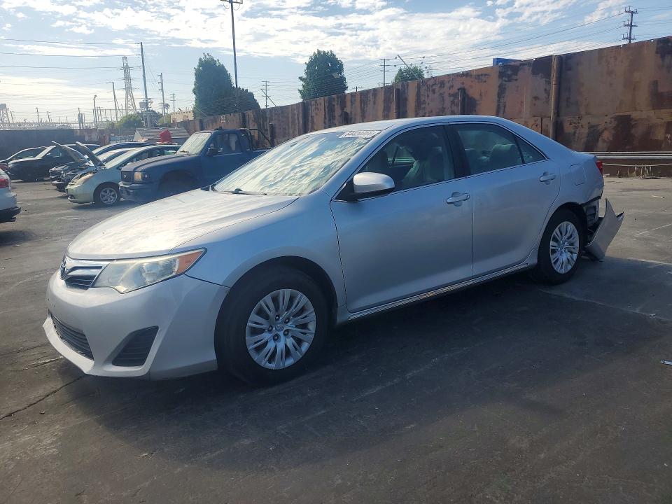 2012 Toyota Camry მანქანა იყიდება აუქციონზე, vin: 4T4BF1FK7CR164981, აუქციონის ნომერი: 64420966