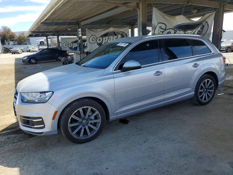 Продаж на аукціоні авто 2017 Audi Q7, vin: WA1VAAF73HD008489, номер лоту: 65531186