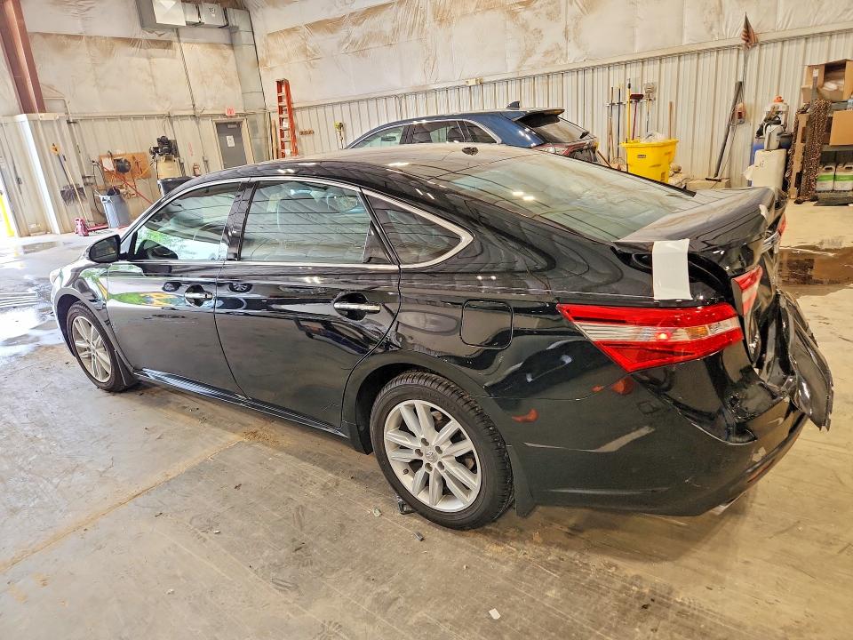 64066956 :رقم المزاد ، 4T1BK1EB9FU167909 vin ، 2015 Toyota Avalon مزاد بيع