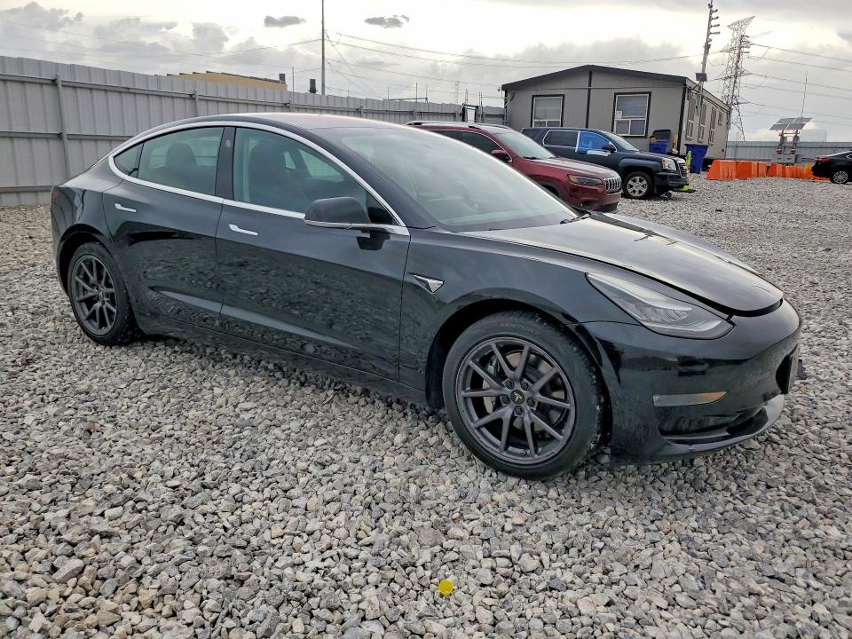65033206 :رقم المزاد ، 5YJ3E1EA1KF297001 vin ، 2019 Tesla Model 3 مزاد بيع