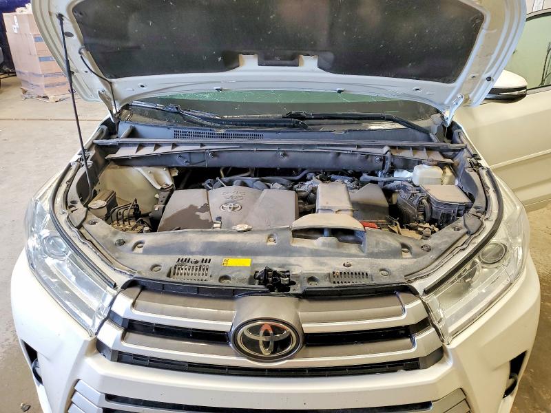 Aukcja sprzedaży 2018 Toyota Highlander, vin: 5TDJZRFH5JS857862, numer aukcji: 64259496
