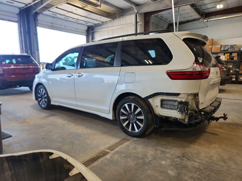 2018 Toyota Sienna მანქანა იყიდება აუქციონზე, vin: 5TDDZ3DC0JS196789, აუქციონის ნომერი: 64243846