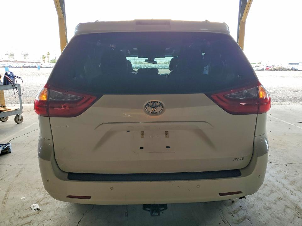 Продажа на аукционе авто 2020 Toyota Sienna, vin: 5TDYZ3DC0LS055080, номер лота: 64929846