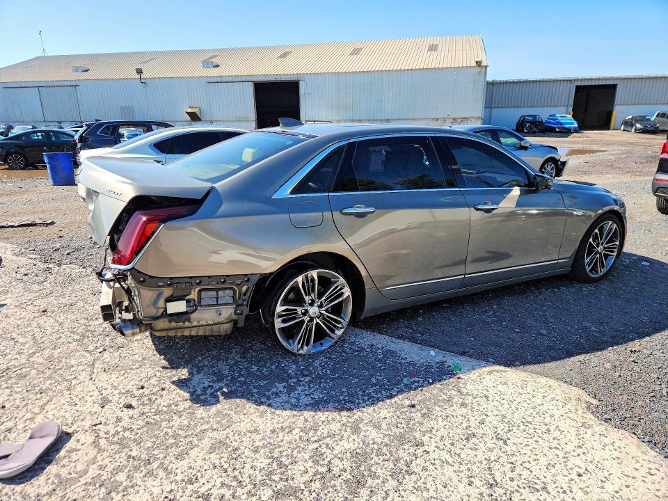 65893066 :رقم المزاد ، 1G6KP5R60JU122041 vin ، 2018 Cadillac Ct6 مزاد بيع