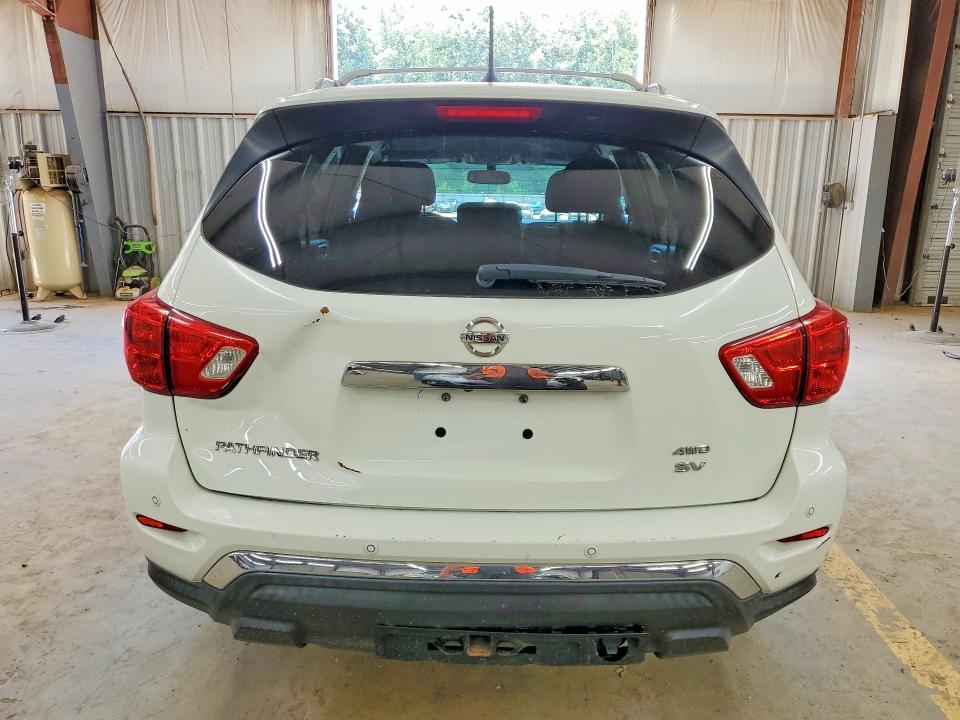 66961506 :رقم المزاد ، 5N1DR2MM8HC621654 vin ، 2017 Nissan Pathfinder مزاد بيع