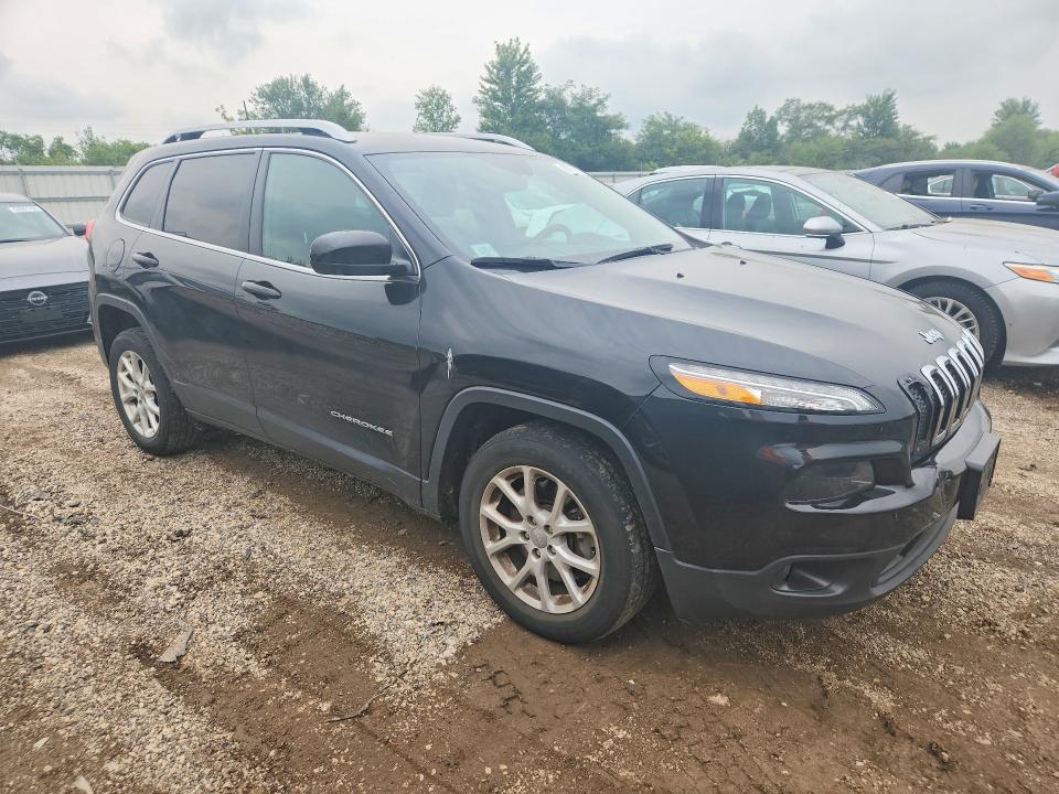 63776526 :رقم المزاد ، 1C4PJLCS2GW239504 vin ، 2016 Jeep Cherokee مزاد بيع