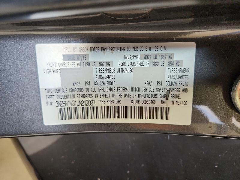 64762516 :رقم المزاد ، 3MZBN1V31JM242097 vin ، 2018 Mazda 3 مزاد بيع