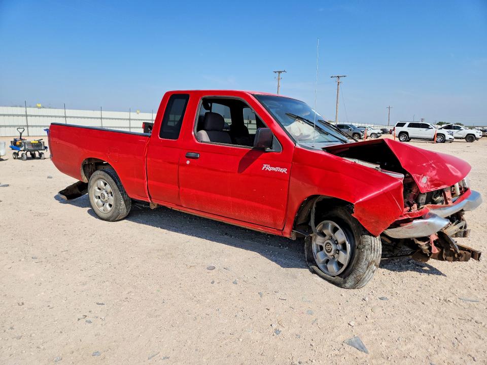 64100526 :رقم المزاد ، 1N6DD26S7YC390595 vin ، 2000 Nissan Frontier مزاد بيع