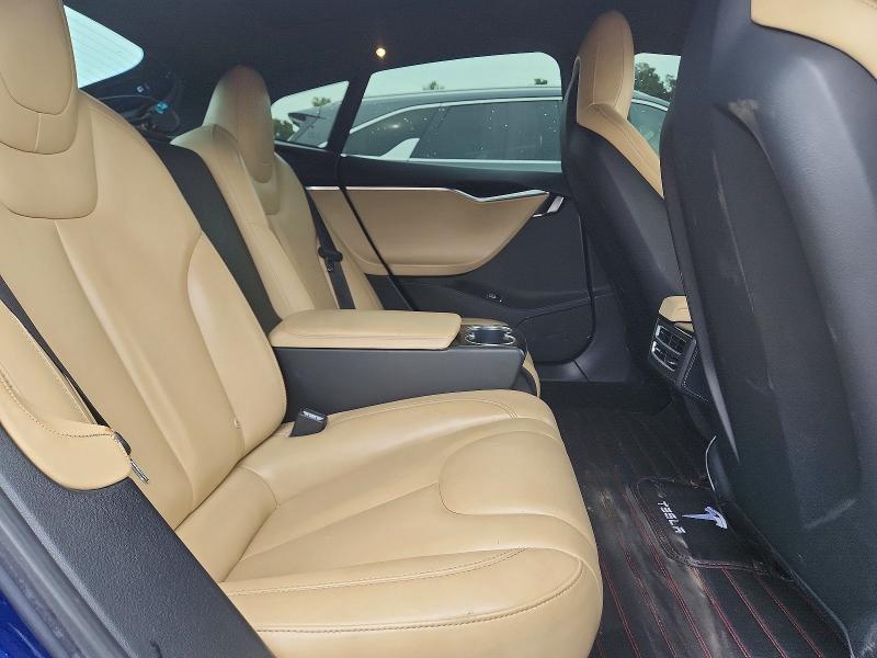 64894436 :رقم المزاد ، 5YJSA4H43FF089996 vin ، 2015 Tesla Model S مزاد بيع