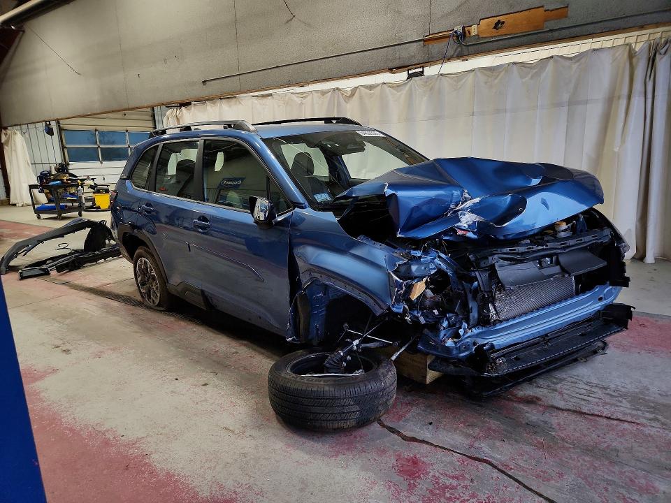 2025 Subaru Forester მანქანა იყიდება აუქციონზე, vin: JF2SLDACXSH435081, აუქციონის ნომერი: 64039526