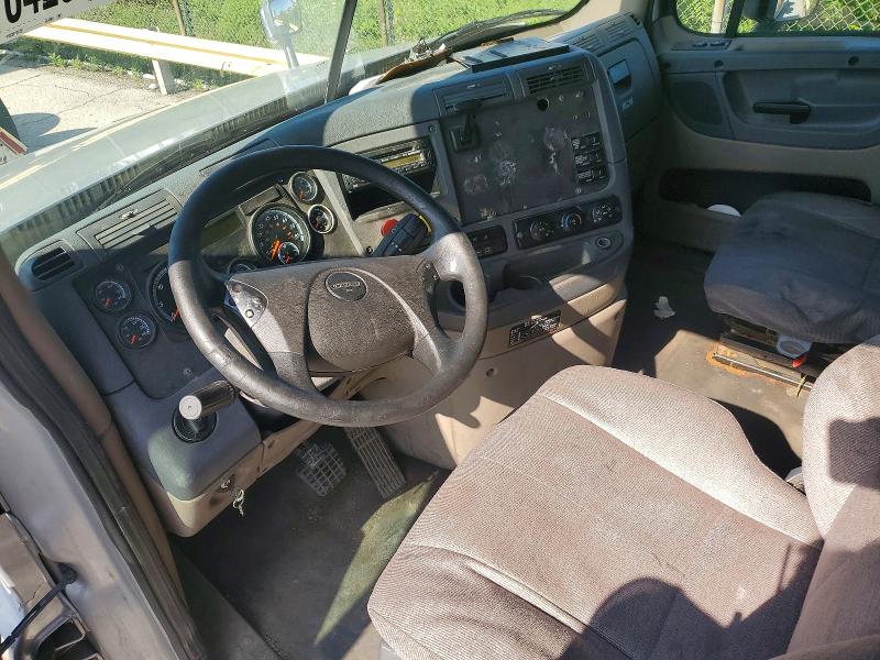 2015 Freightliner Cascadia 125 მანქანა იყიდება აუქციონზე, vin: 3AKJGLD53FSGK2879, აუქციონის ნომერი: 65894116