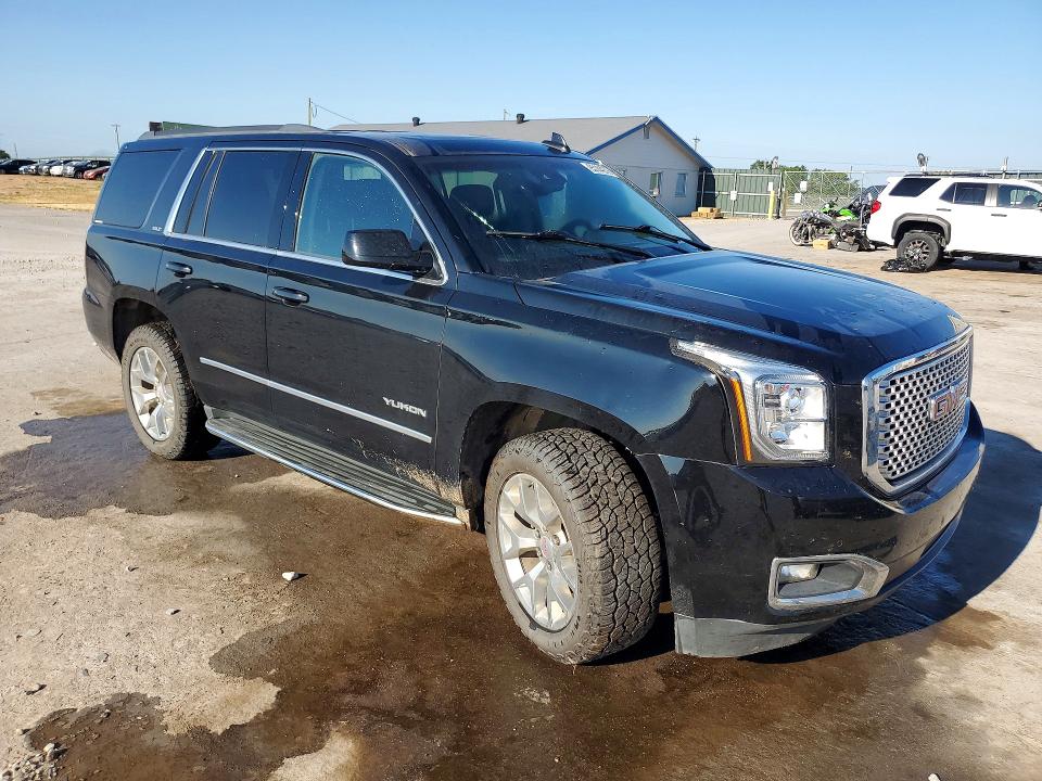 65144276 :رقم المزاد ، 1GKS2BKC1HR403079 vin ، 2017 Gmc Yukon مزاد بيع