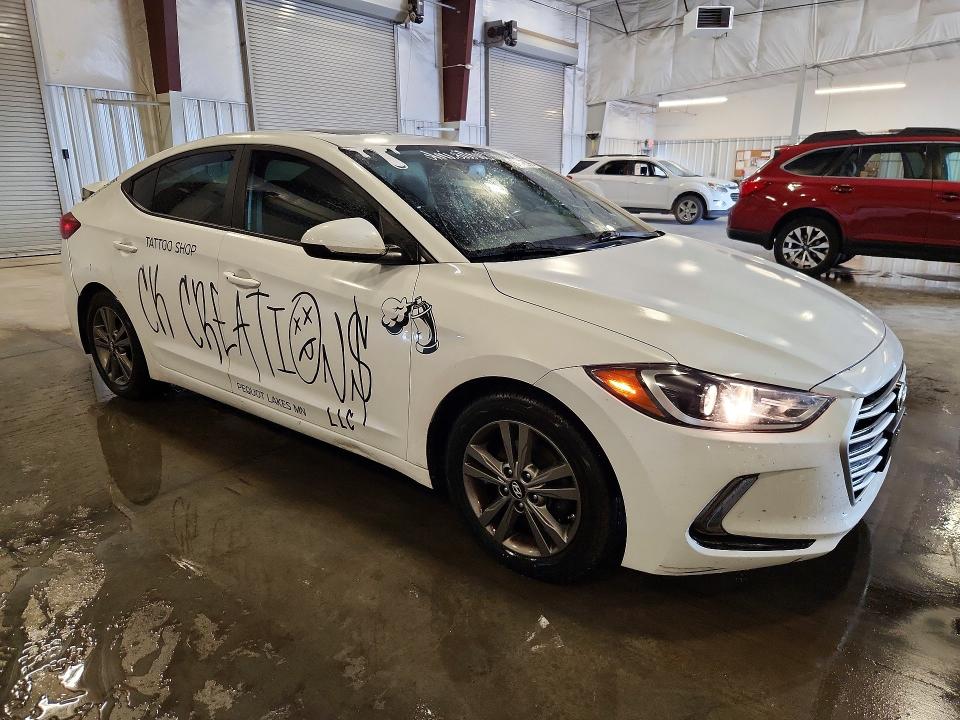 2017 Hyundai Elantra მანქანა იყიდება აუქციონზე, vin: 5NPD84LF2HH183515, აუქციონის ნომერი: 64646806