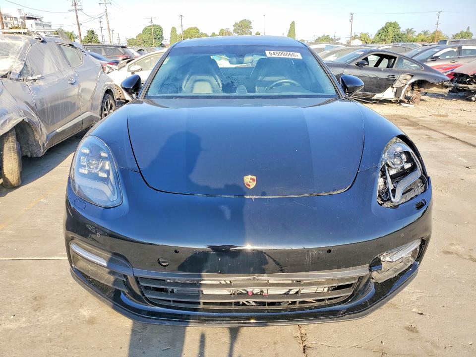 64590066 :رقم المزاد ، WP0AA2A76JL119647 vin ، 2018 Porsche Panamera مزاد بيع