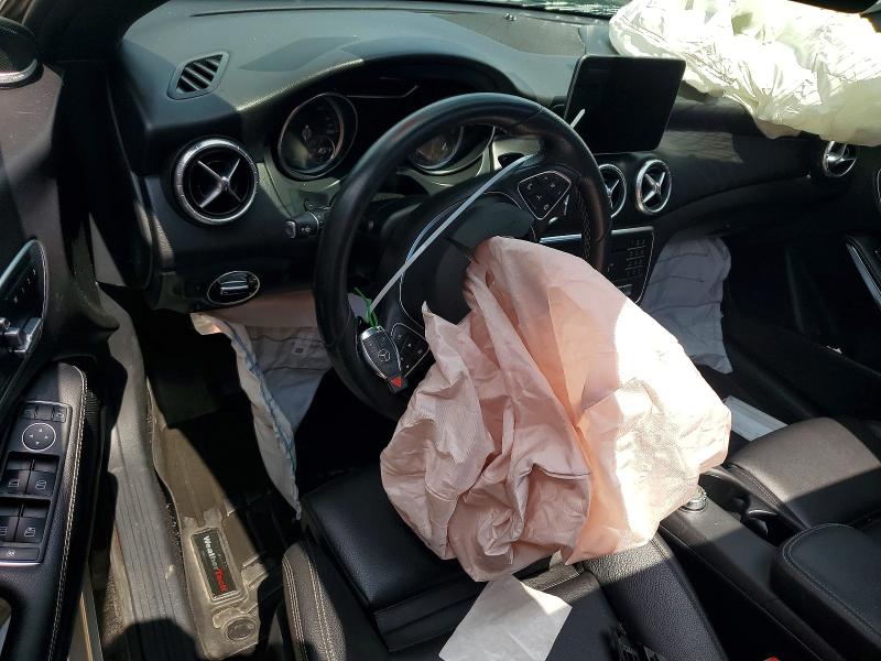 62902806 :رقم المزاد ، WDDSJ4GBXJN539546 vin ، 2018 Mercedes-benz Cla مزاد بيع