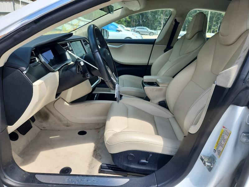 63232426 :رقم المزاد ، 5YJSA1E24JF252407 vin ، 2018 Tesla Model S مزاد بيع