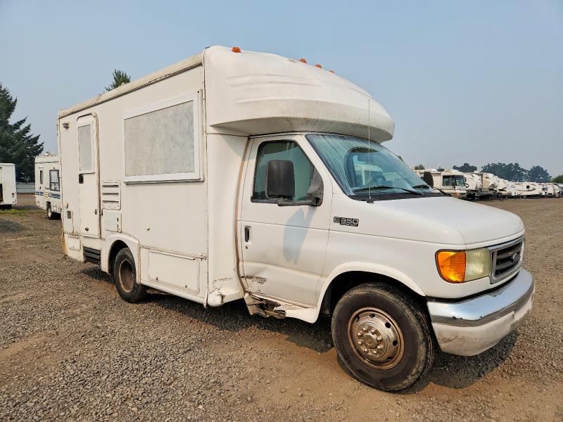 63443806 :رقم المزاد ، 1FDWE35L13HB05888 vin ، 2004 Gulf Stream Recreational Vehicle (rv) مزاد بيع