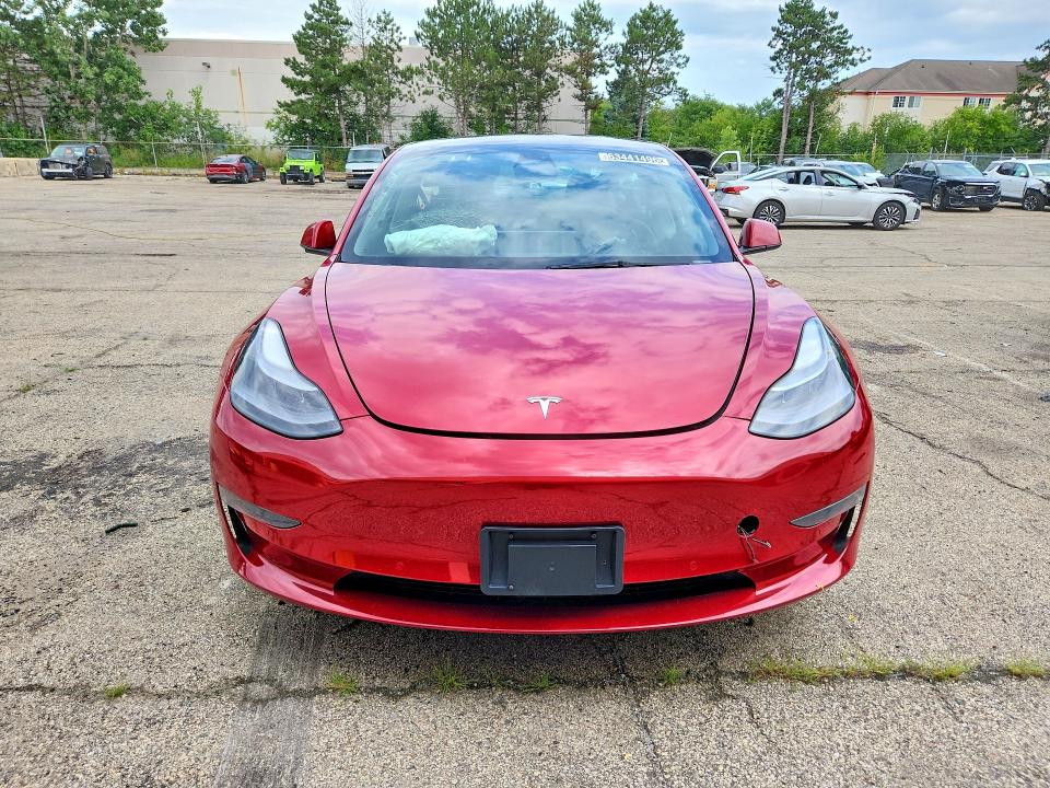 63441496 :رقم المزاد ، 5YJ3E1EA9NF304703 vin ، 2022 Tesla Model 3 مزاد بيع