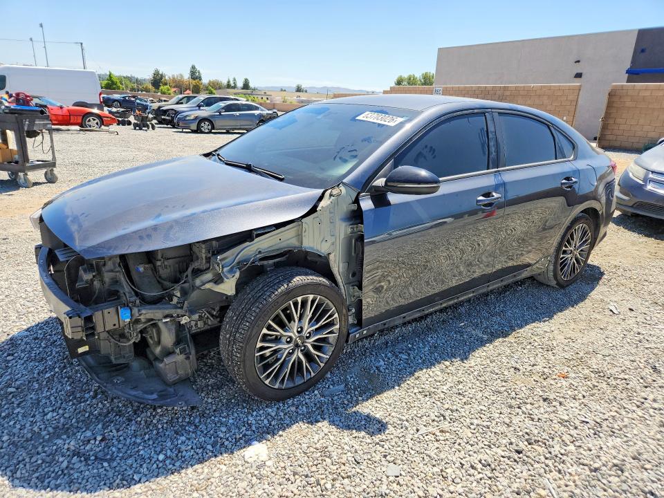 63703026 :رقم المزاد ، 3KPF54AD9PE596523 vin ، 2023 Kia Forte مزاد بيع