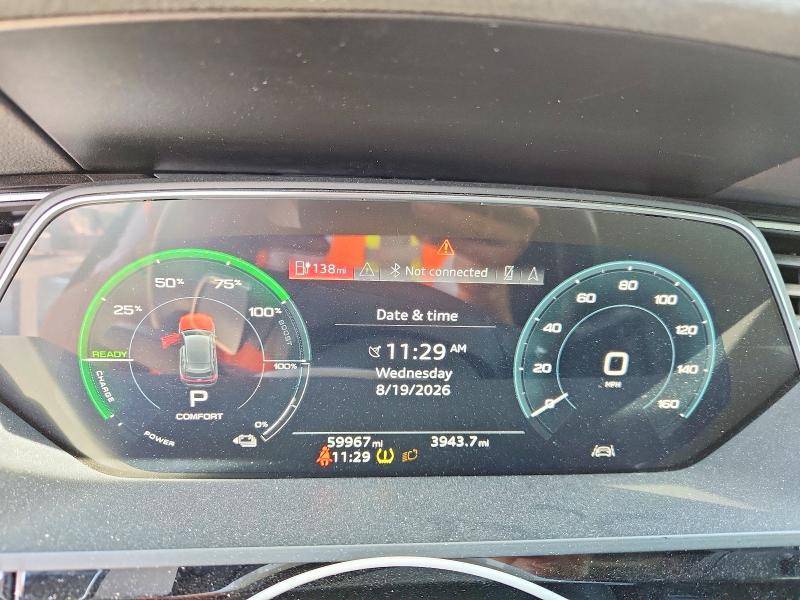 2022 Audi E-tron მანქანა იყიდება აუქციონზე, vin: WA1AAAGEXNB023932, აუქციონის ნომერი: 63552956