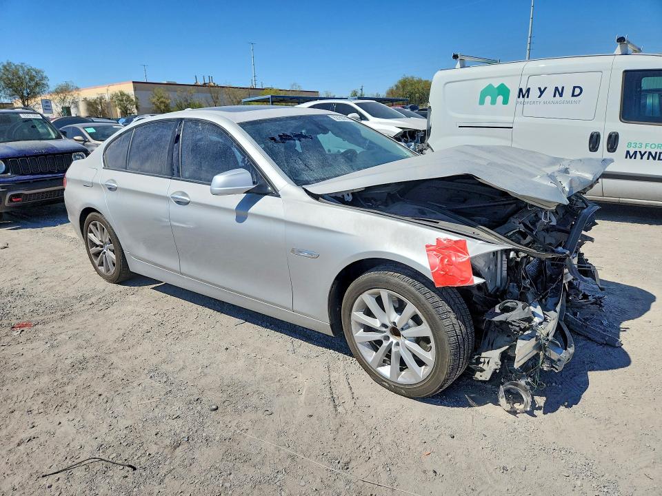63155276 :رقم المزاد ، WBAFR1C59BDS36832 vin ، 2011 Bmw 528 مزاد بيع