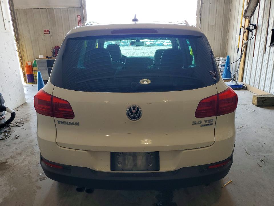 2013 Volkswagen Tiguan მანქანა იყიდება აუქციონზე, vin: WVGBV7AX2DW501582, აუქციონის ნომერი: 64193286