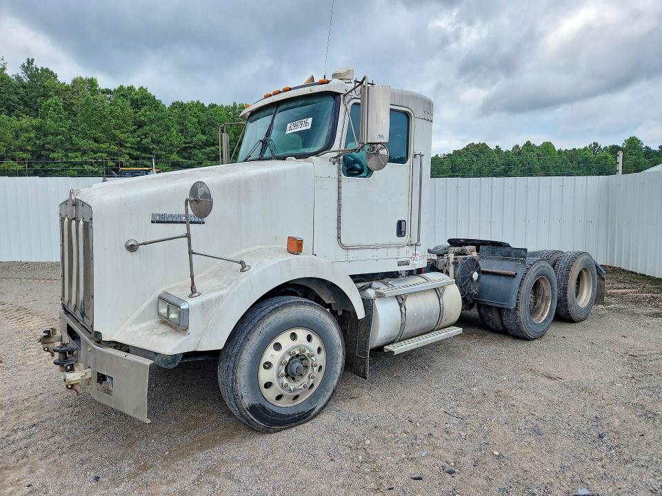 Продаж на аукціоні авто 2013 Kenworth Construction, vin: 1XKDDP9X9DJ363299, номер лоту: 62997916