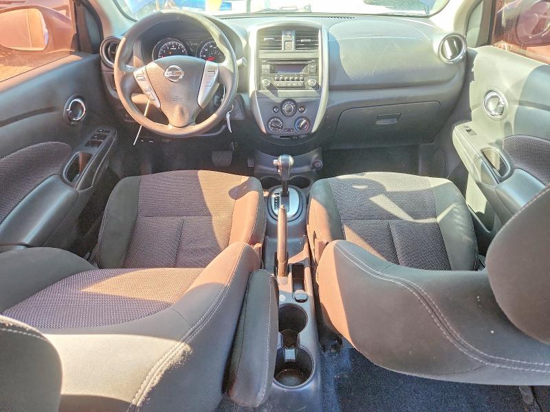 65681696 :رقم المزاد ، 3N1CN7AP7JL823020 vin ، 2018 Nissan Versa مزاد بيع