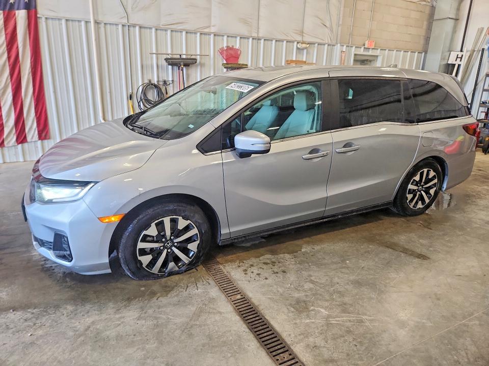 Продаж на аукціоні авто 2025 Honda Odyssey, vin: 5FNRL6H68SB080260, номер лоту: 64822306