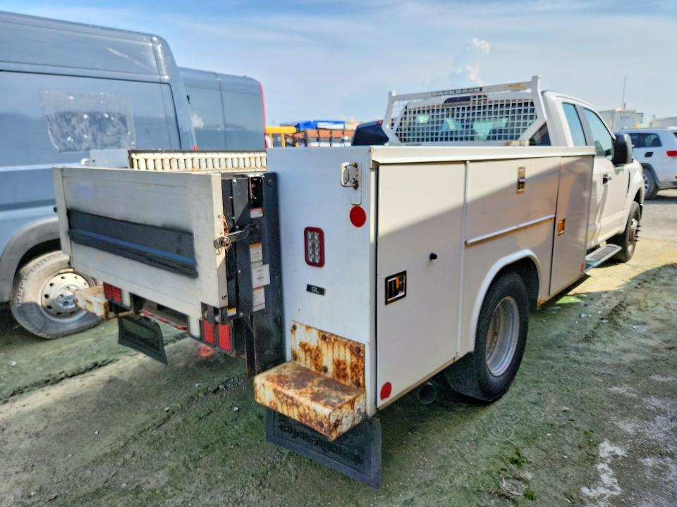 Продажа на аукционе авто 2021 Ford F350, vin: 1FD8X3G69MEC39318, номер лота: 55159516
