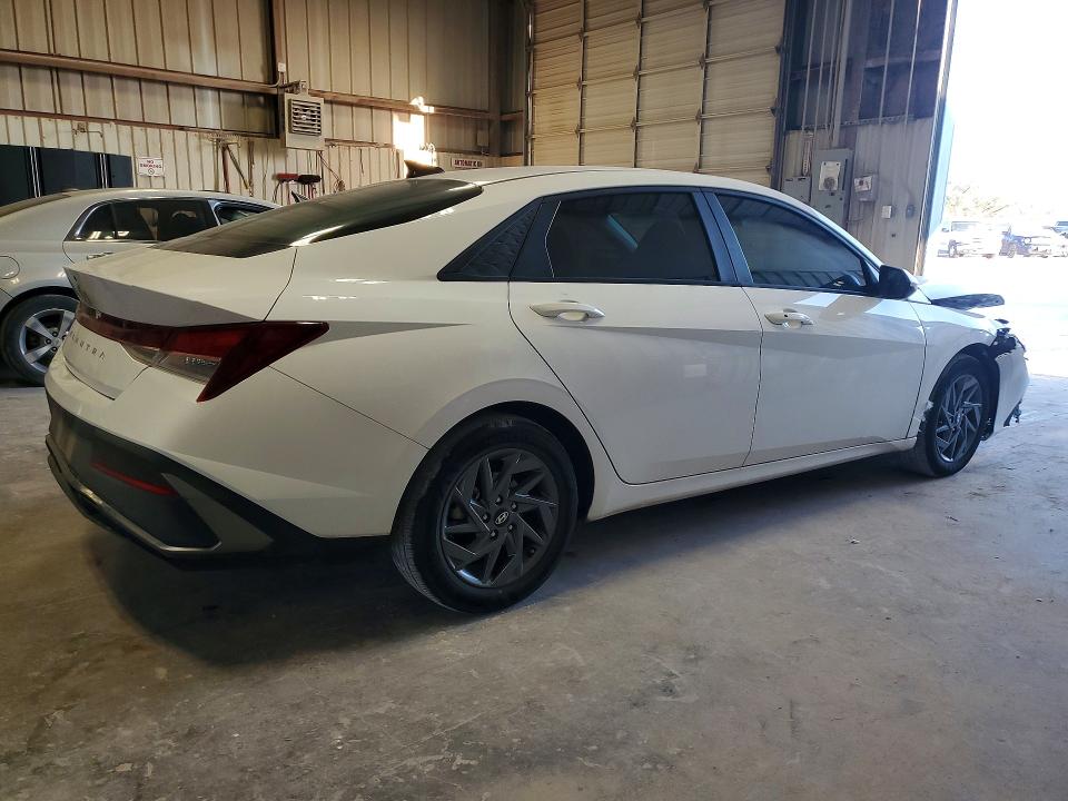 2024 Hyundai Elantra მანქანა იყიდება აუქციონზე, vin: KMHLM4DG7RU705380, აუქციონის ნომერი: 65634246