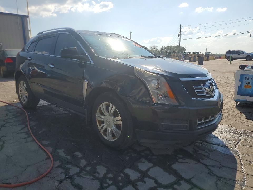 66970806 :رقم المزاد ، 3GYFNBE33FS587512 vin ، 2015 Cadillac Srx مزاد بيع