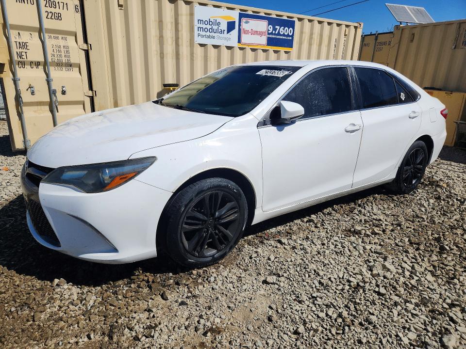 2015 Toyota Camry მანქანა იყიდება აუქციონზე, vin: 4T1BF1FK1FU080301, აუქციონის ნომერი: 62137556