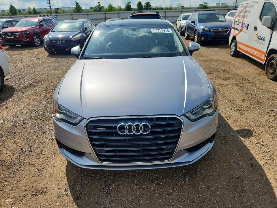 64255926 :رقم المزاد ، WAUBFGFF1F1092389 vin ، 2015 Audi A3 مزاد بيع