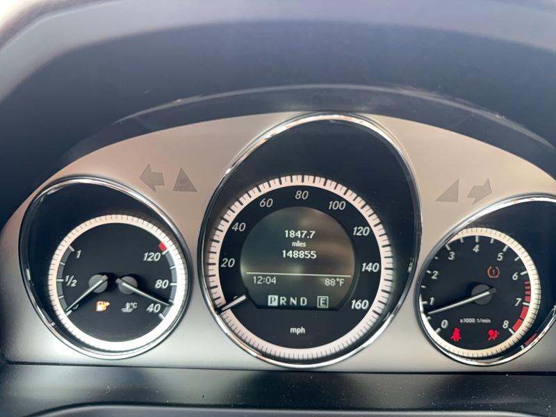 65328816 :رقم المزاد ، WDDGF8BB5BR174242 vin ، 2011 Mercedes-benz C مزاد بيع
