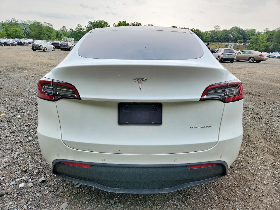 Продажа на аукционе авто 2021 Tesla Model Y, vin: 5YJYGDEE5MF085211, номер лота: 64361916