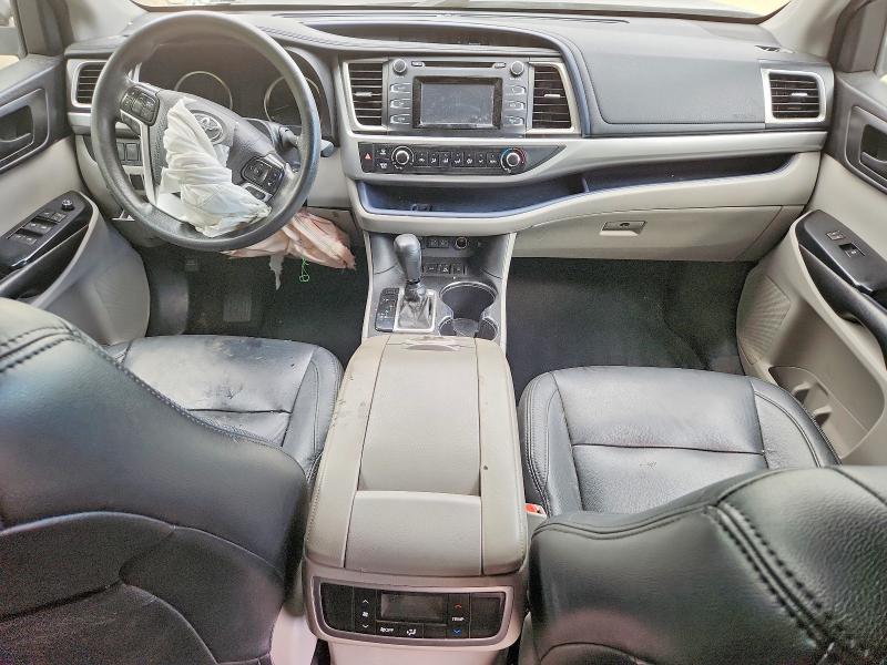 Продажа на аукционе авто 2018 Toyota Highlander, vin: 5TDBZRFH5JS804759, номер лота: 66385356