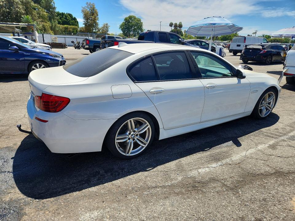 Продажа на аукционе авто 2014 Bmw 535, vin: WBAXA5C57ED690472, номер лота: 63517196
