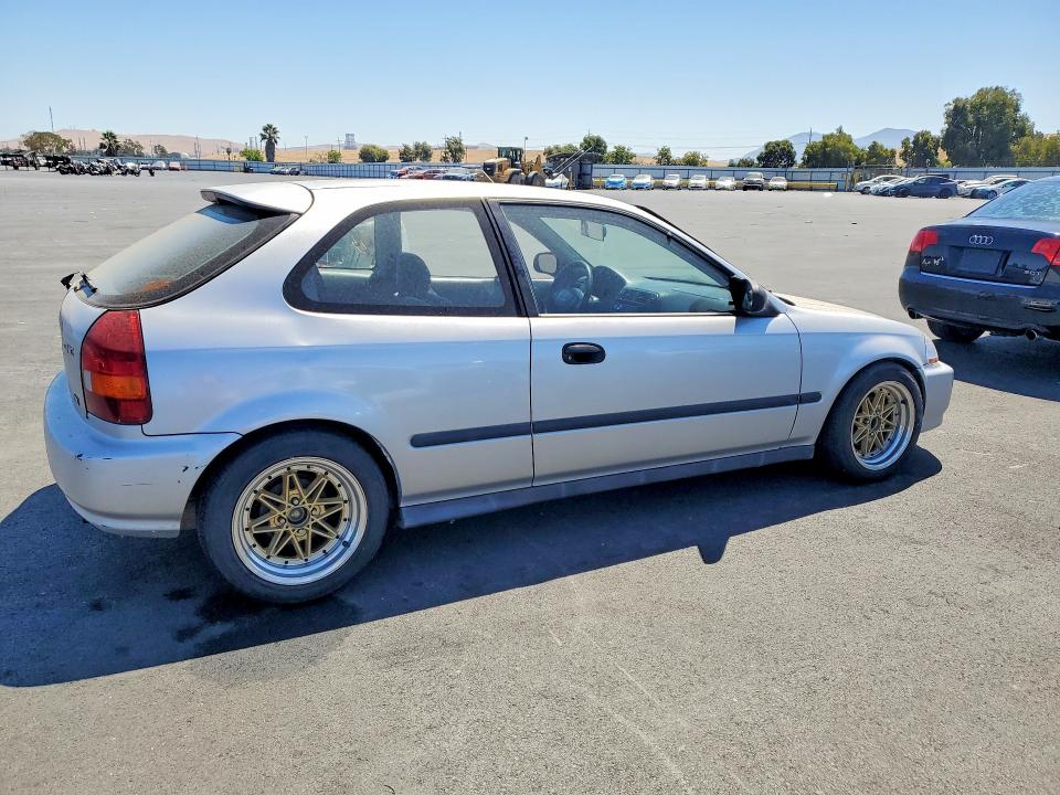 64083146 :رقم المزاد ، 2HGEJ6347WH112062 vin ، 1998 Honda Civic مزاد بيع