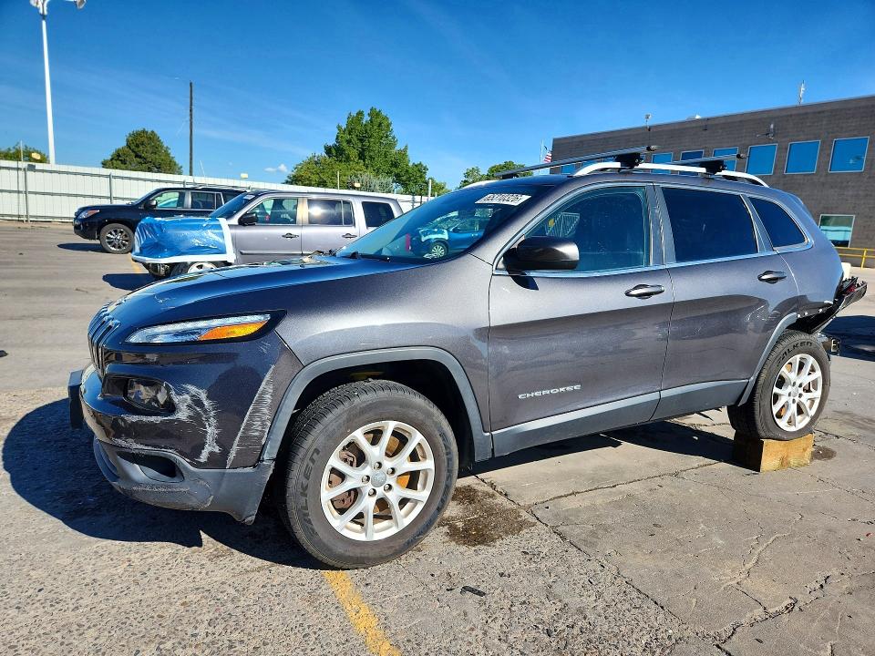 65310326 :رقم المزاد ، 1C4PJMCB3HW575802 vin ، 2017 Jeep Cherokee مزاد بيع